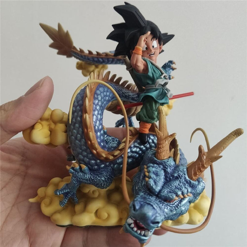 GOKU ACTION FIGURE - DRAGON BALL