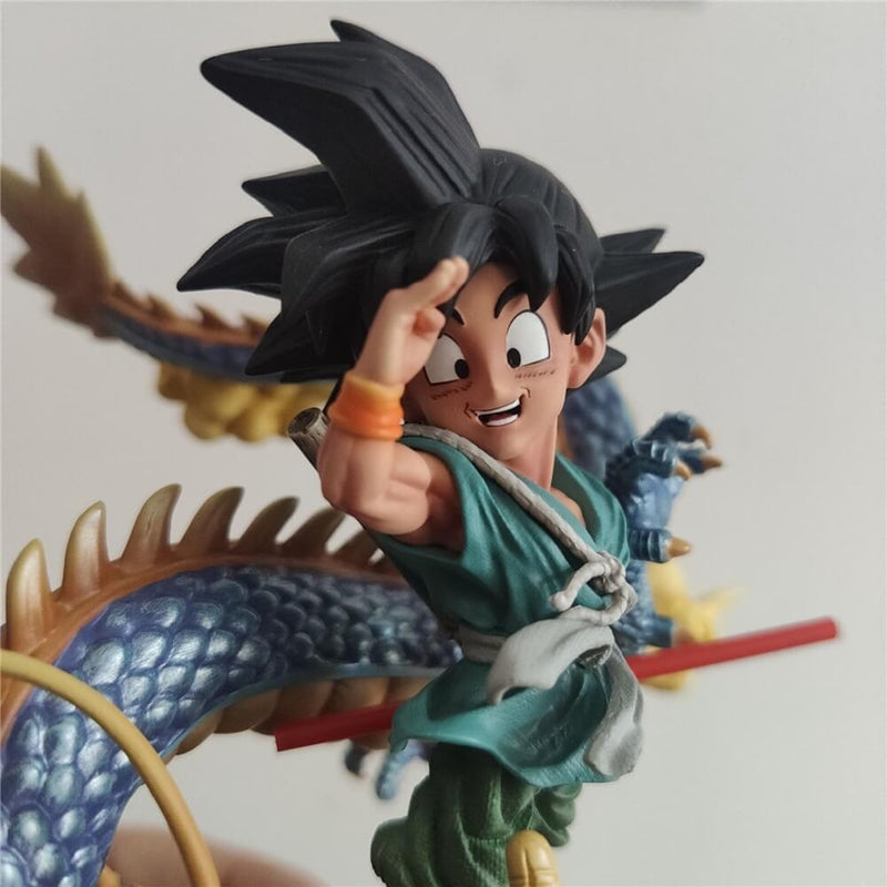 GOKU ACTION FIGURE - DRAGON BALL